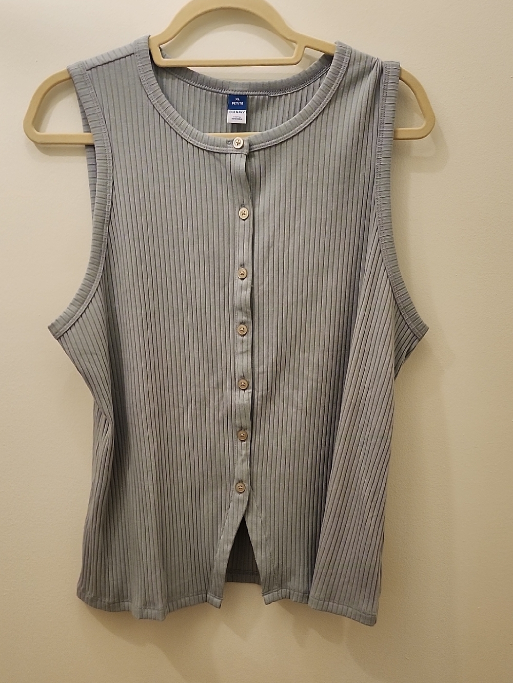 Eddie Bauer Light Grey Ribbed Button-Front Tank